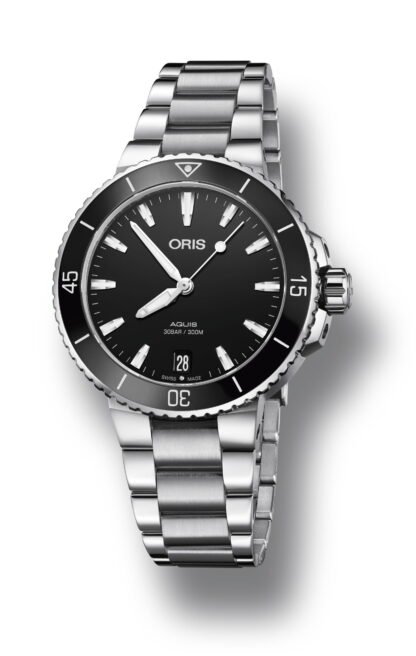 Oris Aquis Date Black