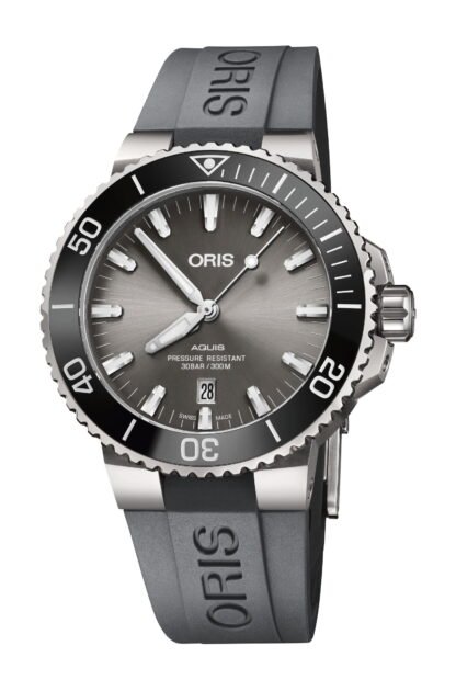 Oris Aquis Titanium Date Gray